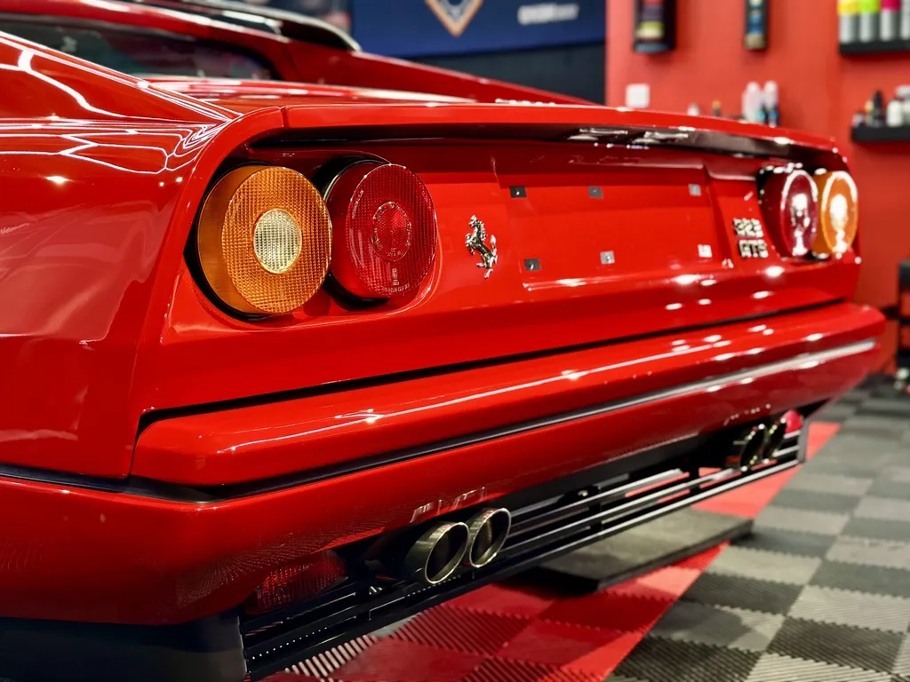 Traitement céramique lyon polissage carrosserie DETAILING Ferrari 328 GTS