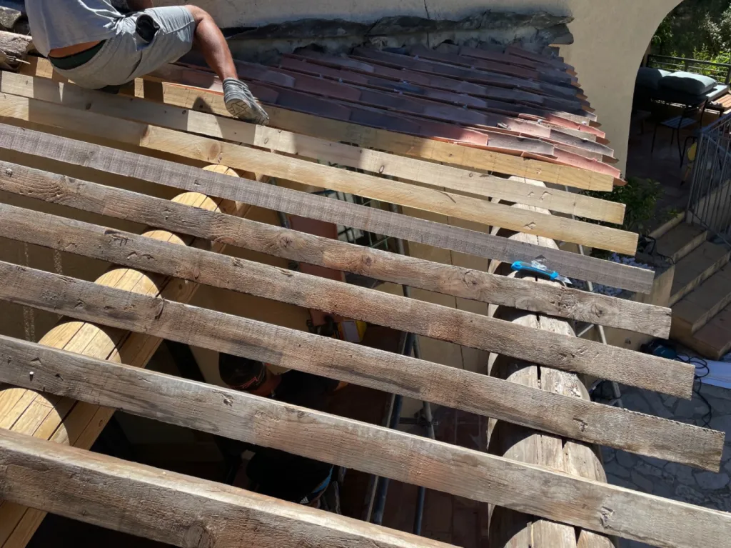 Changement d’une toiture de Auvent d’une maison sur Martigues