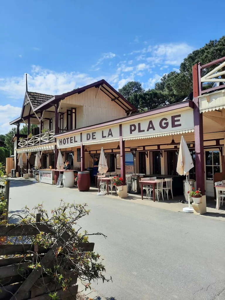 Un bateau-taxi privé pour une escapade vers le village ostréicole de l'Herbe - Cap Ferret