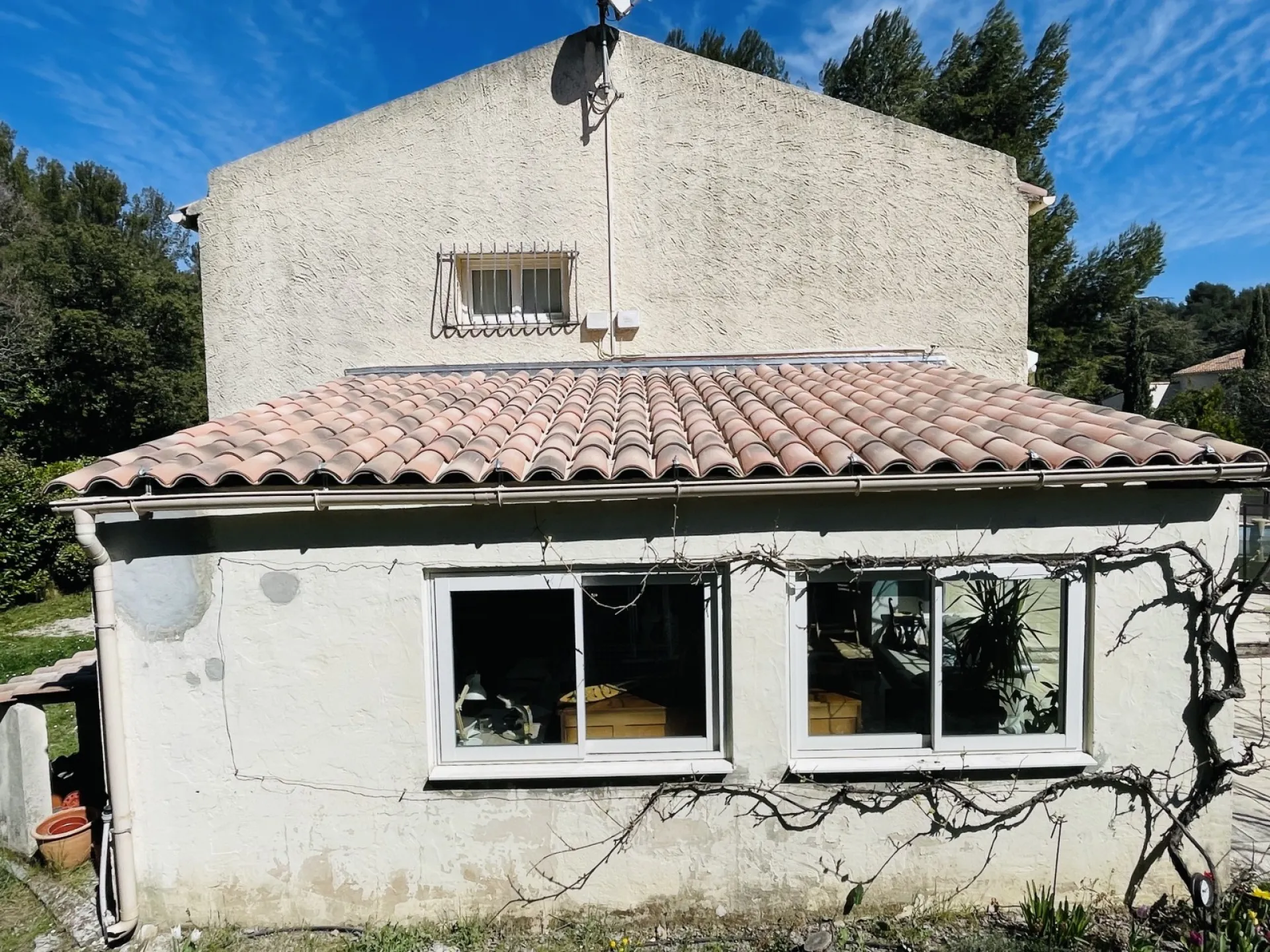 Intervention de rénovation de toiture sur Mimet près d’Aix en Provence 