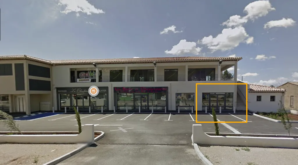 VENTE AUX ENCHERES PUBLIQUES - DROIT AU BAIL - Le Cannet des Maures