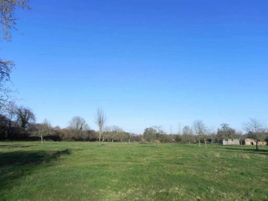 A vendre dans le PAYS D'AUGE (CALVADOS)  Secteur de MOYAUX (14590) Terrain agricole