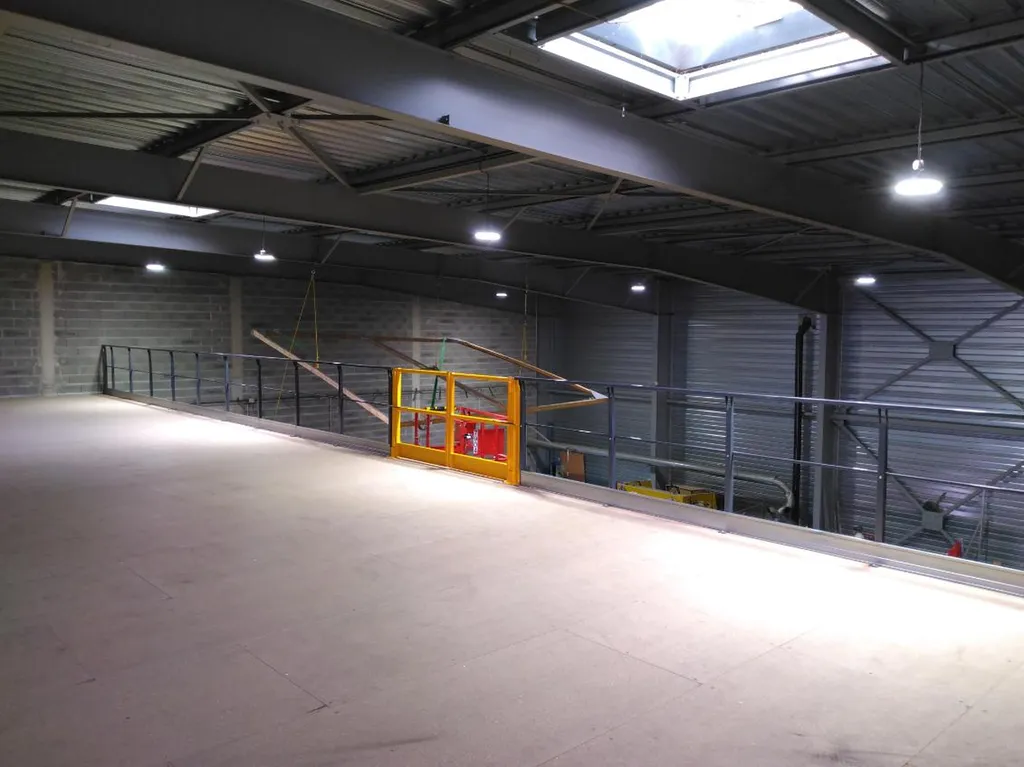 Installer une plateforme de stockage ou mezzanine industrielle pour doubler votre surface de stockage ou bureaux à Toulouse et Albi
