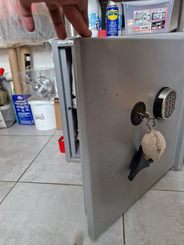 ouverture d'un coffre-fort bloqué sur roncq