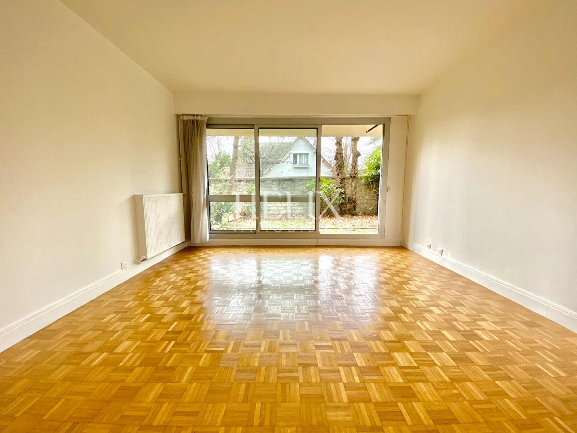 Appartement 3 pièces en rez de jardin à Chatou