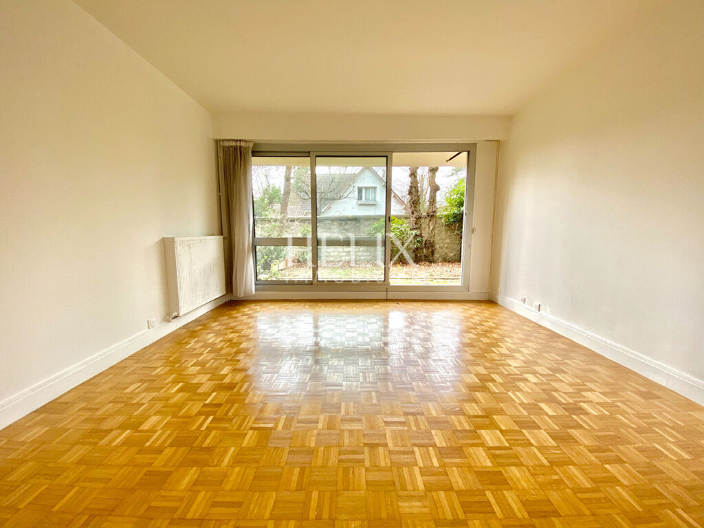 Appartement 3 pièces en rez de jardin à Chatou