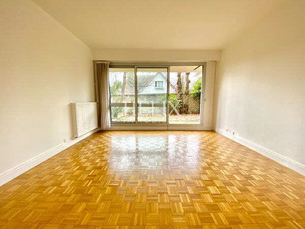 Appartement 3 pièces en rez de jardin à Chatou