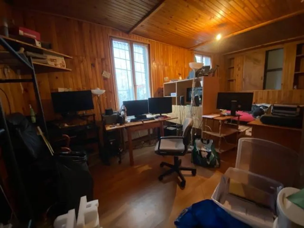 Proche des commerces et des écoles au calme ! Accès autoroute