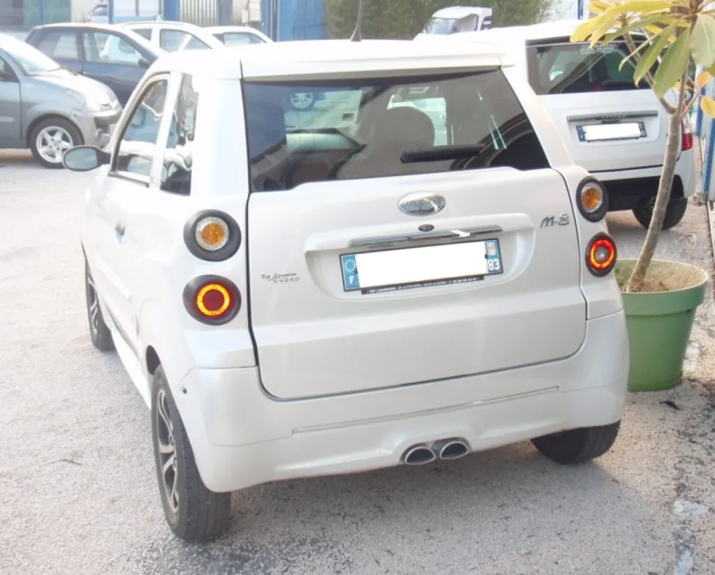VENTE VOITURE SANS PERMIS MICROCAR M8 BLACK AND WHITE PRES DE TOULON VAR 83