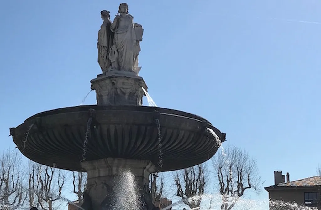 Spring is early in Provence. Your second home garden is awaking. Is your house ready to welcome you !!! ???