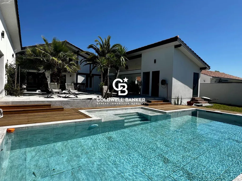 Maison de standing à vendre à Saint-Martin-de-Hinx - avec piscine, au calme absolu