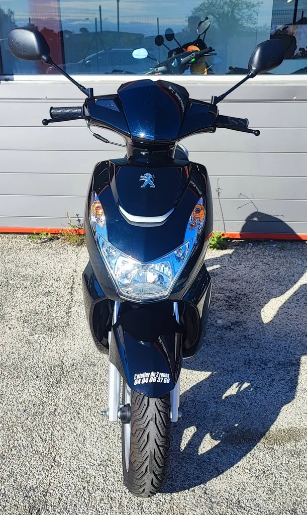 PEUGEOT KISBEE 50cc DU 06/2023 AVEC 430 KM.