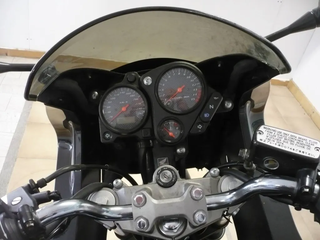 Où trouver une moto Honda hornet 600 s proche de Fécamp 76