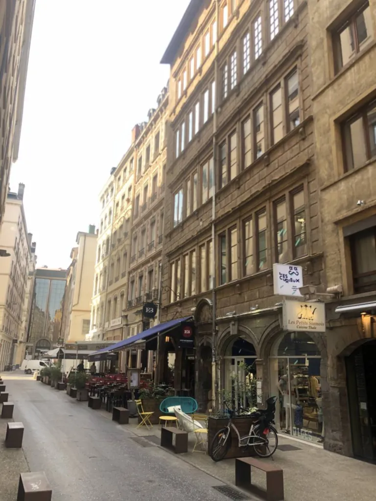 Appartement T2 de prestige entièrement rénové au cœur de la presqu’île à Lyon 2ème