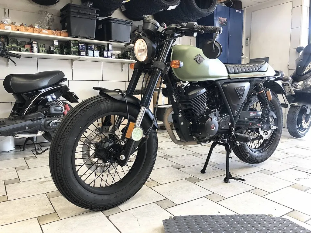 MOTO OCCASION ARCHIVE 125cc CAFE RACER LA VALETTE DU VAR