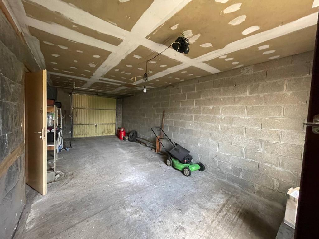 JE RECHERCHE UNE MAISON AVEC GARAGE