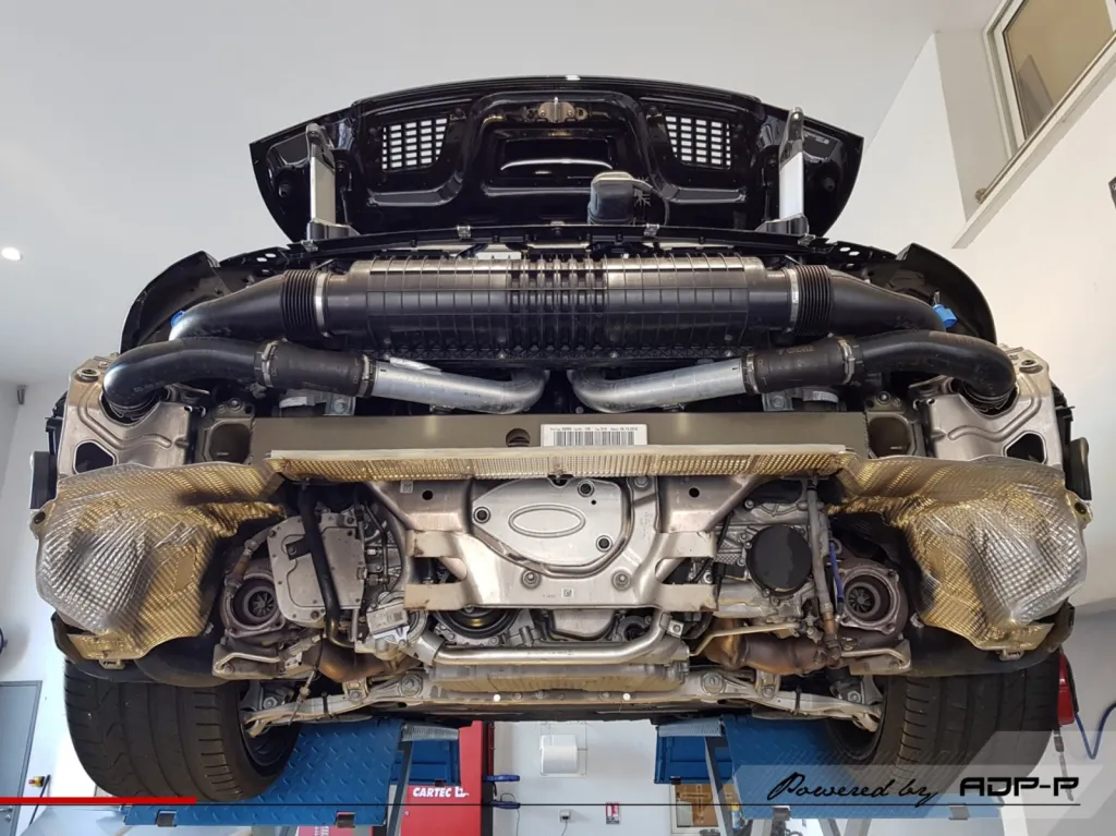 Demontage complet de l'échappement d'origine