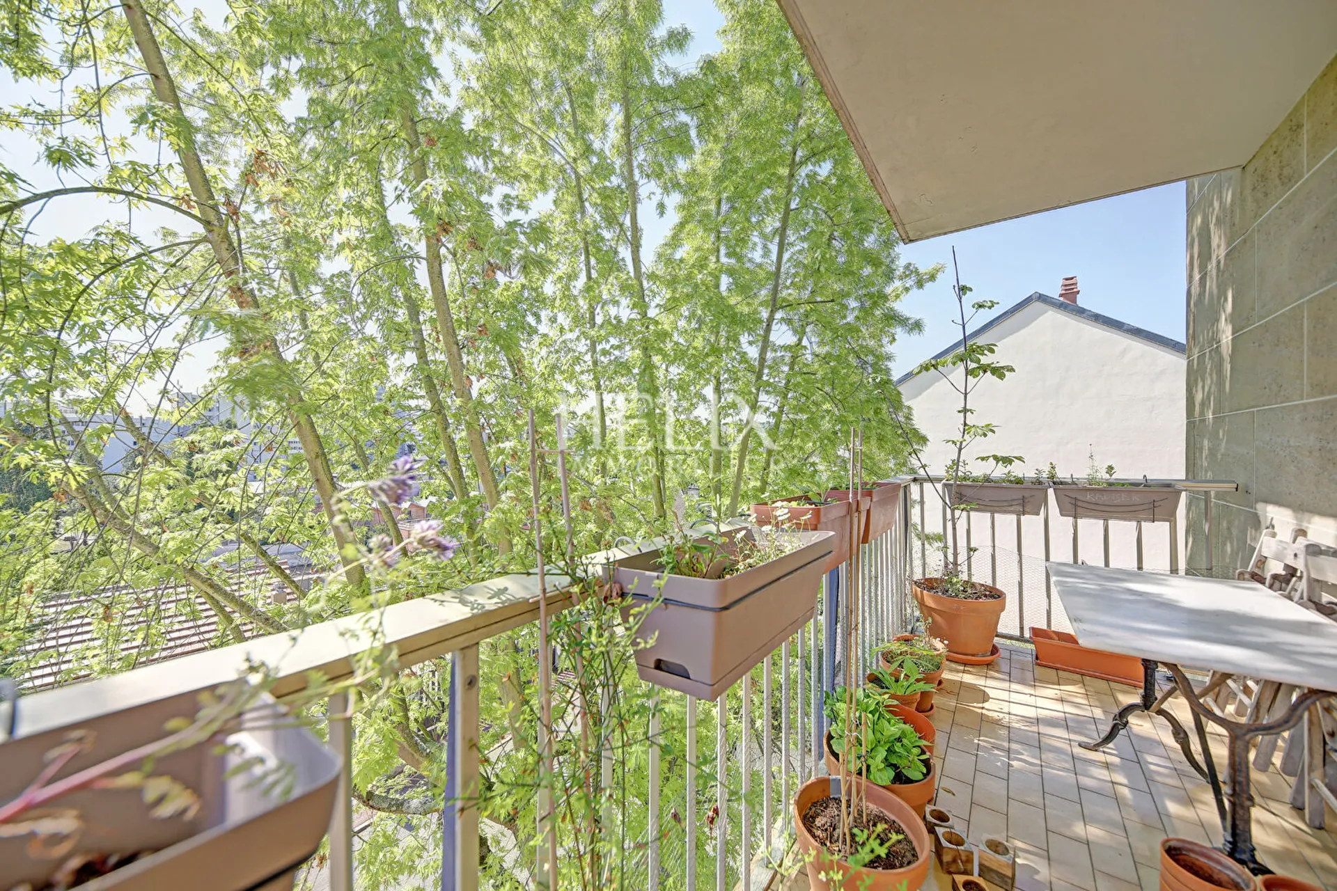 Appartement avec balcon, parking à Saint Germain En Laye 3 pièce(s) 87.34 m2