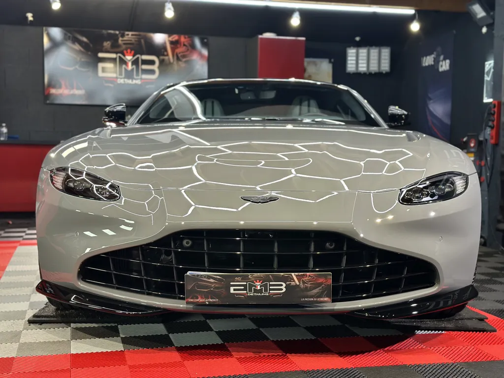 Protection Film PPF et traitement céramique carrosserie Aston Martin Vantage 
