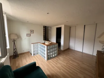 Maison de village 4 pièce(s) 1 chambre(s) 83.23 m² Les Arcs (83460)