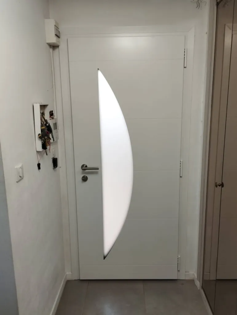 Pose d'une porte d'entrée K-line dans les Bouches-du-Rhône