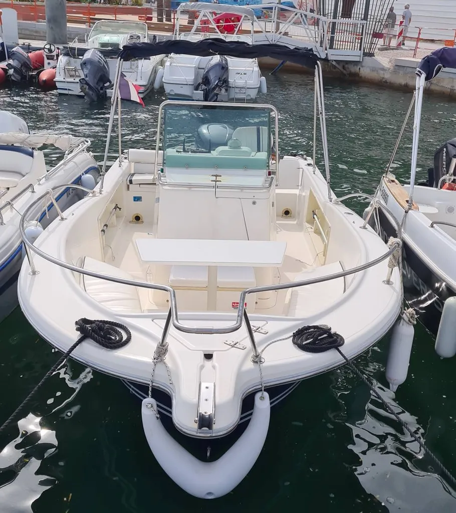 Vend bateau de pêche à moteur Bandol Var