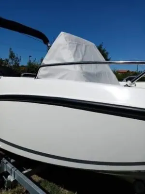 Création housse de poste de pilotage pour bateau Arcachon.