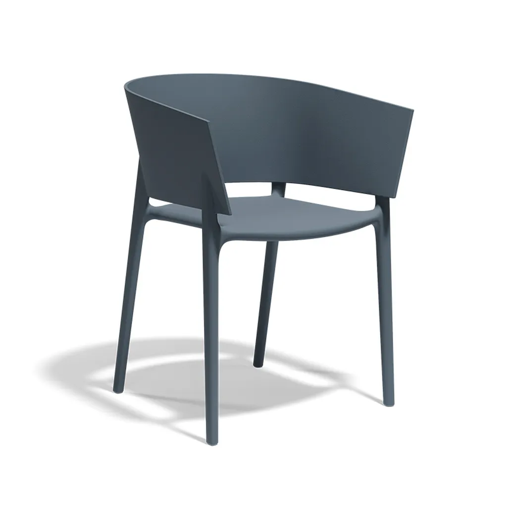 Fauteuil de salle à manger design en polypropylène, empilable et résistant pour intérieur et extérieur – disponible chez Ginette Design près de Toulouse