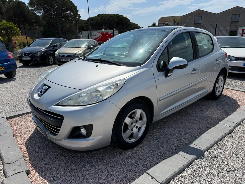PEUGEOT 207 série Millesim 200 1.4 VTI 95CV
