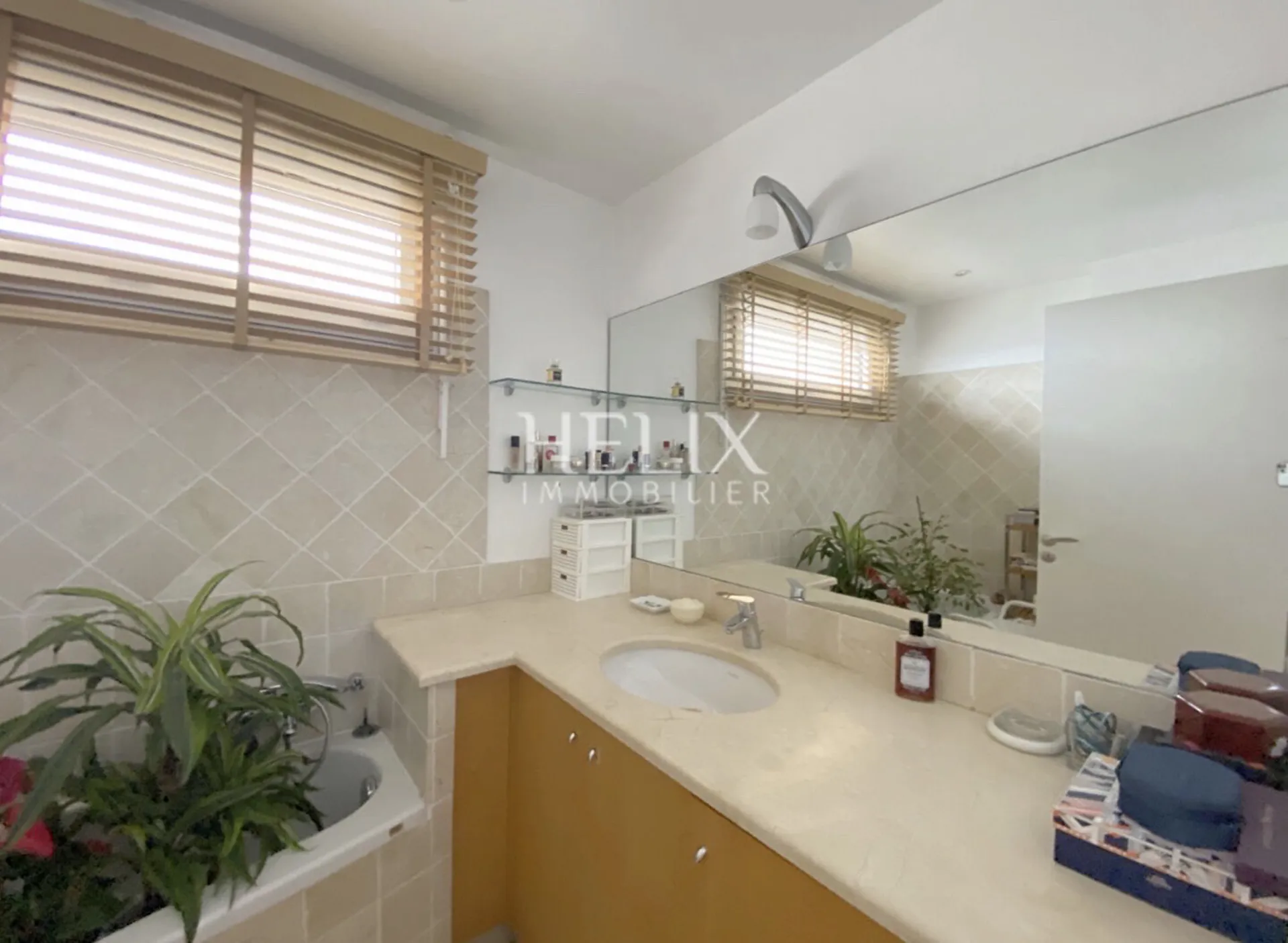 Le  Pecq proche Saint Germain en Laye magnifique appartement avec vue dégagée à Saint Wandrille de 5 pièces 96m2 avec balcons