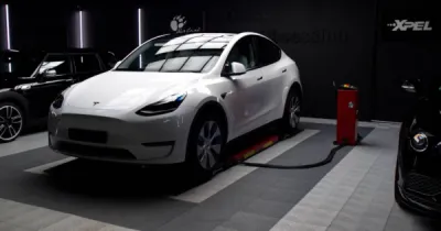Voiture electrique tesla model Y et film de protection XPEL