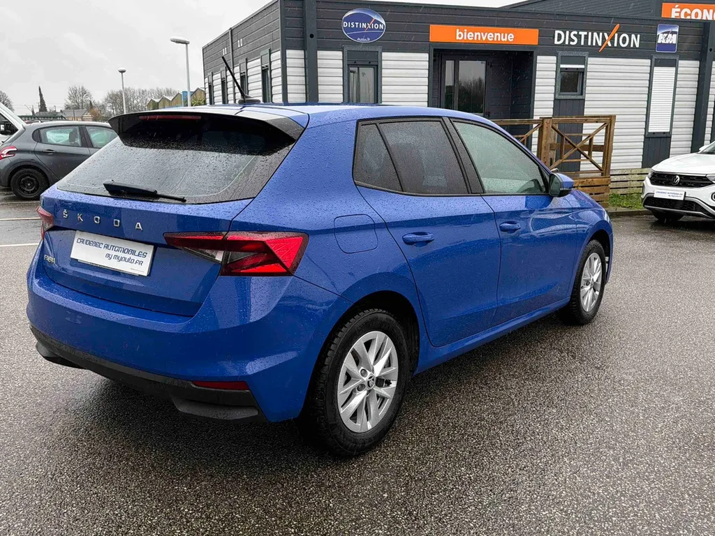 Achat Skoda Fabia occasion à proximité du Havre : citadine essence disponible chez Caudebec Automobiles by Myauto.fr