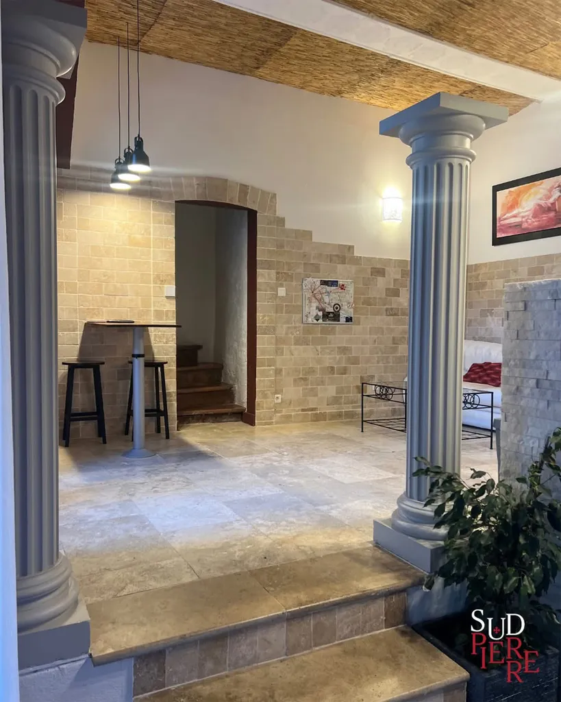 Solystone : magasin de carrelage intérieur, extérieur et pierre naturelle avec un showroom idéal pour tous vos projets près de Bourg-en-Bresse et sa région