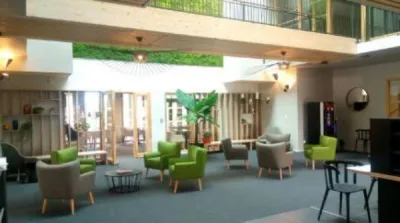 Habiter la résidence senior Le Clos Saint Jean en gardant son autonomie Belleville en beaujolais (69) Le Clos Saint Jean