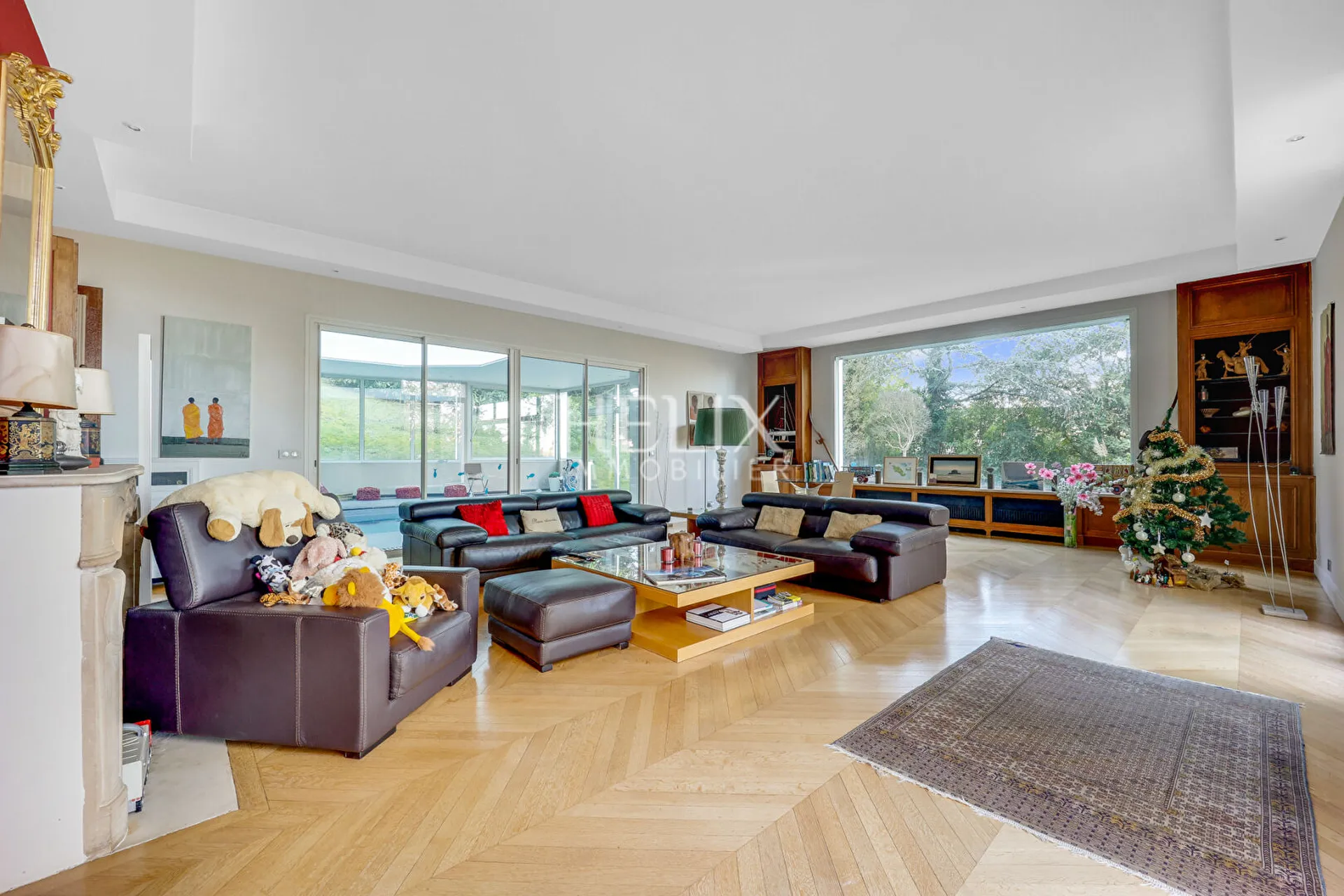 Maison Le Port Marly 10 pièces 410 m2 sur terrain de 3700 m2 et avec piscine intérieure 8x4m