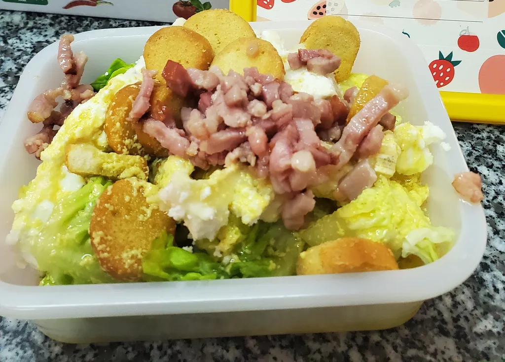 où manger un dimanche soir une pizza une salade un dessert à  Salon-de-Provence