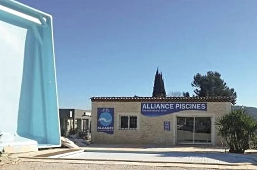 Votre agence Alliance Piscines 83 - coque polyester dans la Var