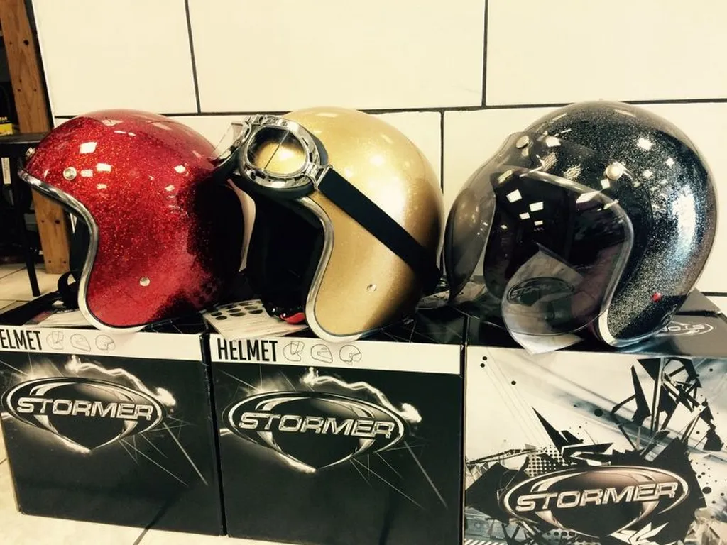 Casque demi jet stormer pearl vintage la seyne sur mer