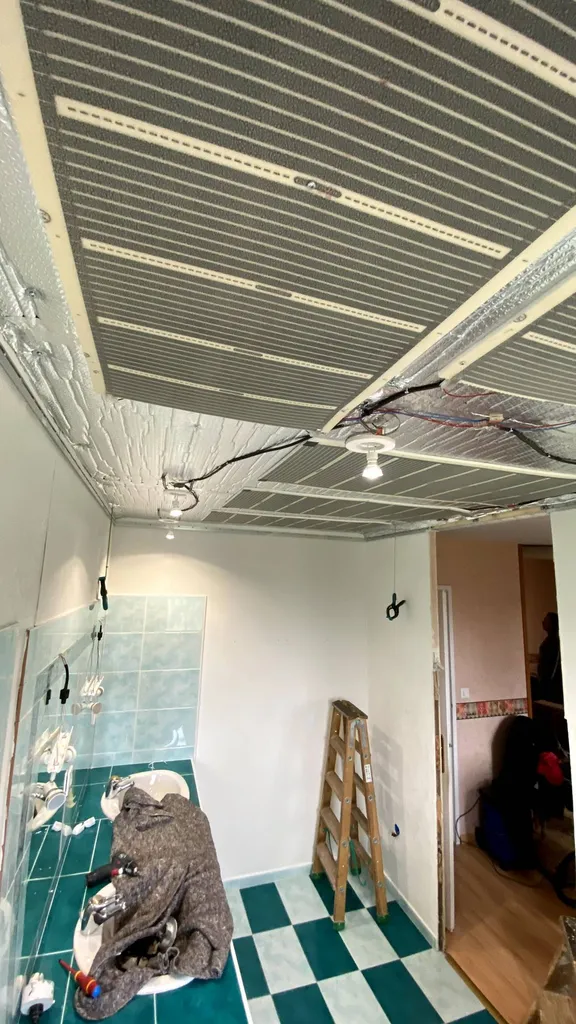 Plafond chauffant rayonnant dans les salles de bains - Toulouse  Plafonds Tendus Occitans