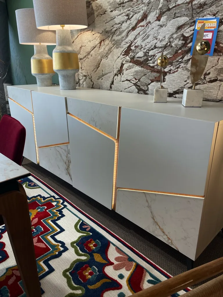 Buffet 4 portes laque avec éclairage