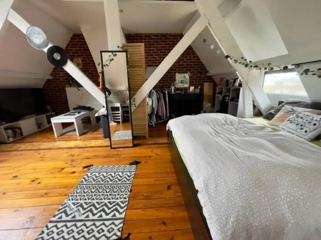 A vendre maison de ville rénovée de 115 m² sur la commune de ST AUBIN LES ELBEUF 76410