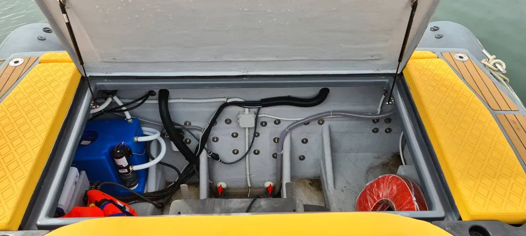 bateau a moteur d occasiona  toulon