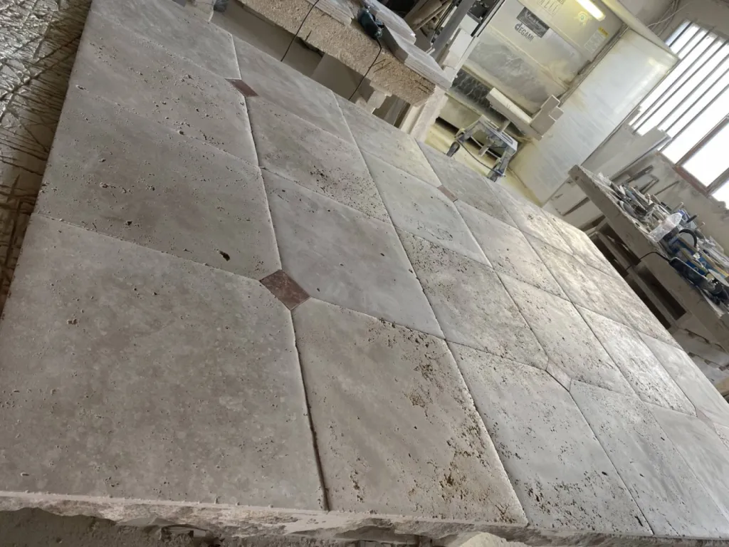 Travertin Carrelage et pierres naturelles en Dordogne entre Périgueux et Bergerac 24 Périgord
