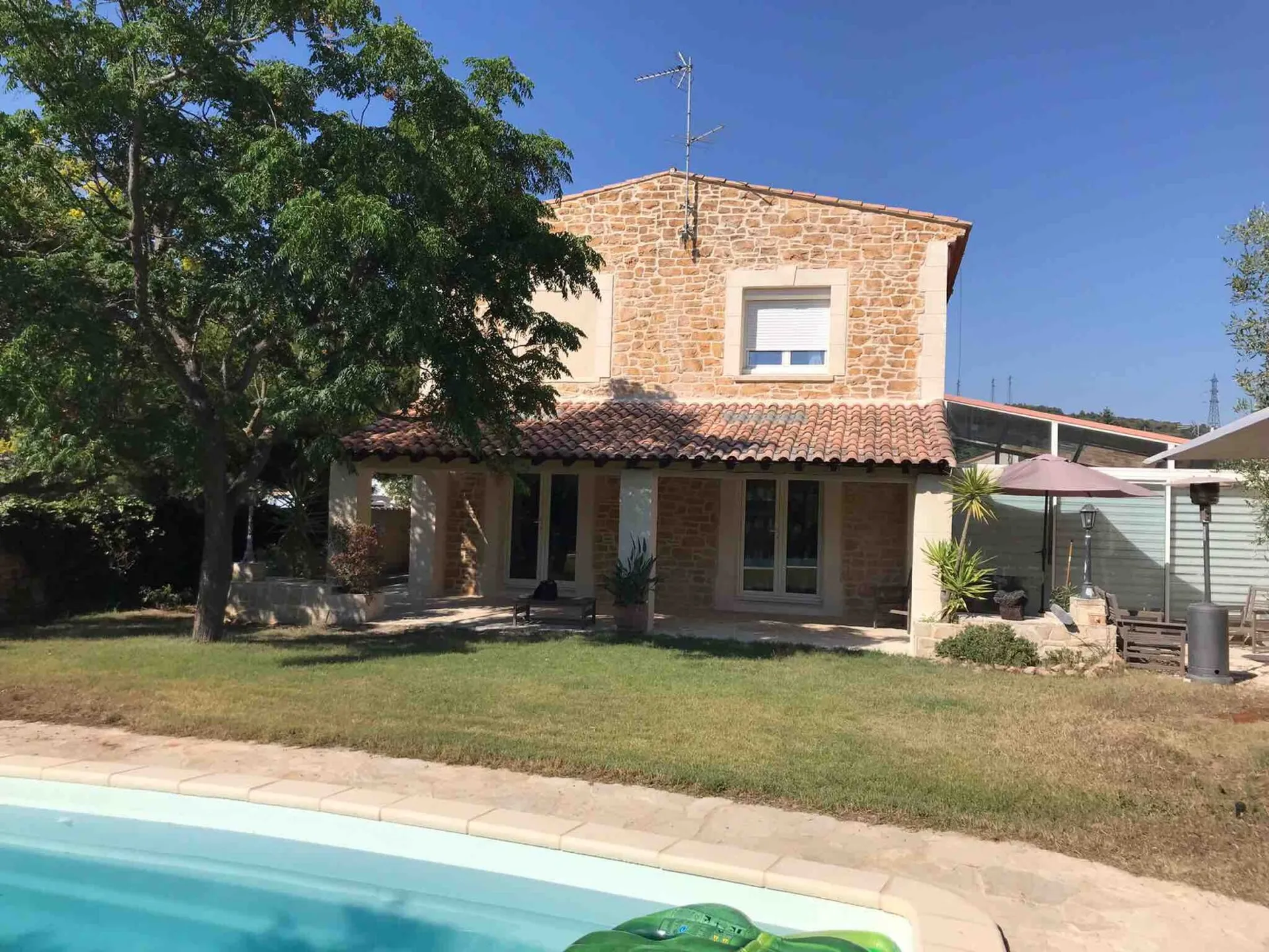 Rénovation façade en pierre apparente à Balaruc les Bains proche de Sète