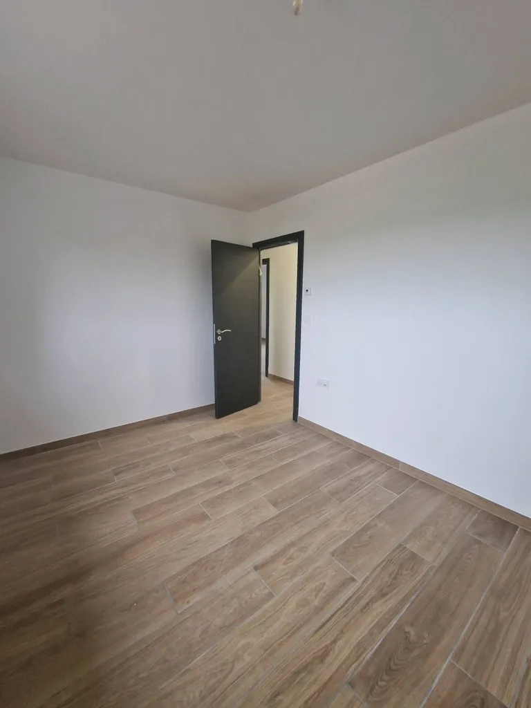 Projection au pistolet airless, enduits et peintures velours dans un joli pavillon entre Neubourg et Louviers