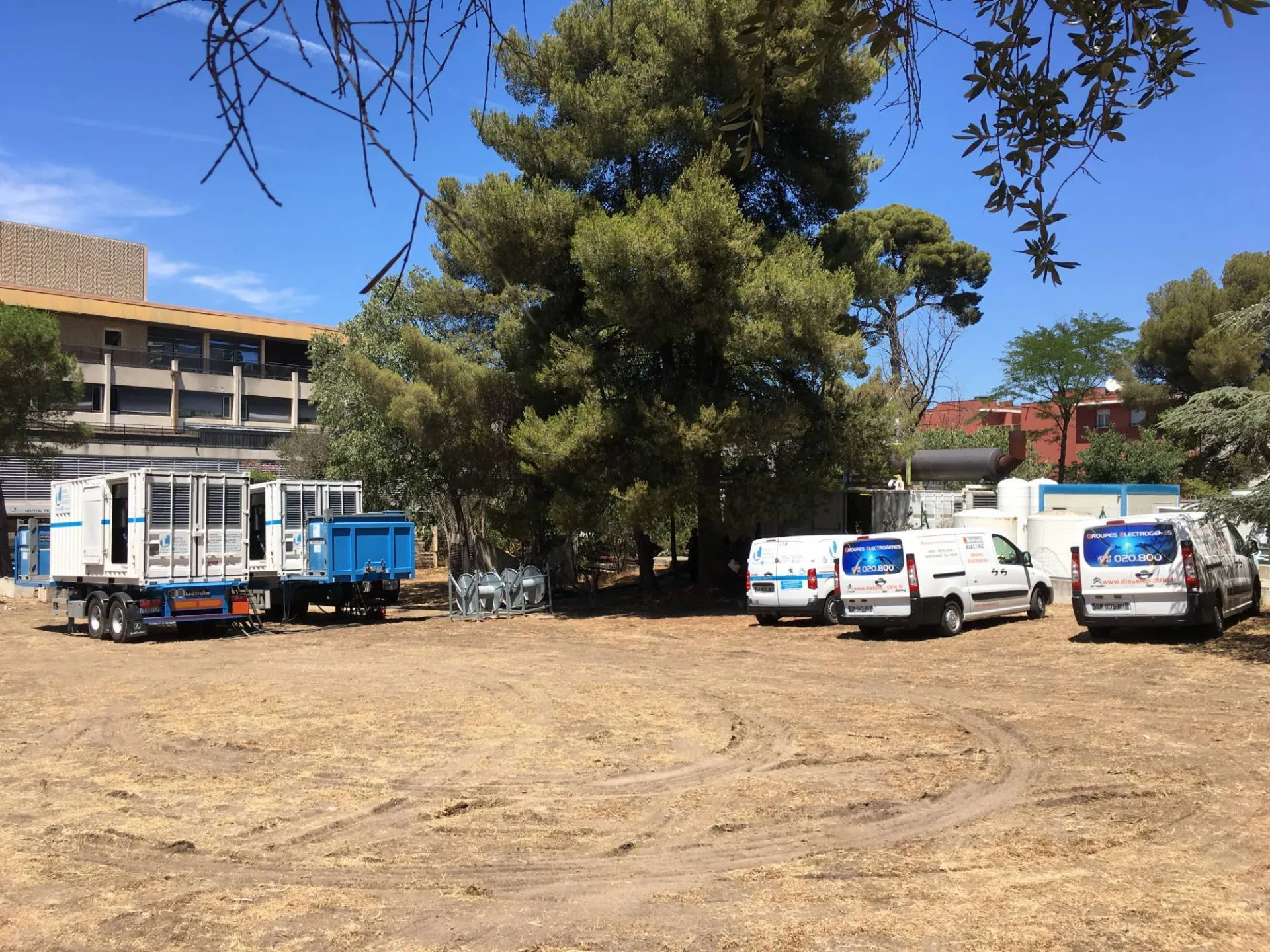 NOTRE Savoir-Faire à VOTRE Service dans la vente et la maintenance de groupes électrogènes à Aix en Provence dans la région Paca