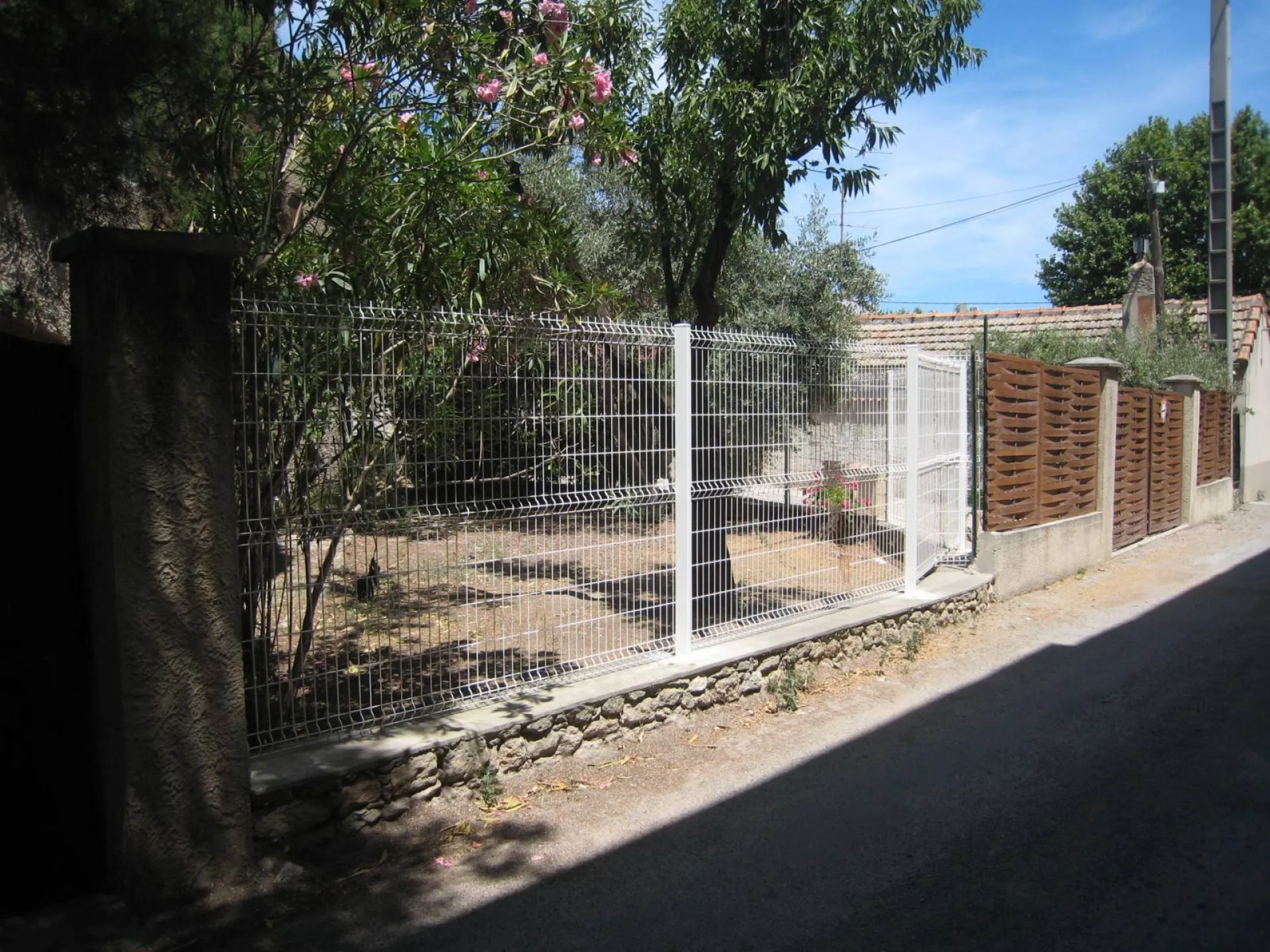 Pose de clôture rigide pour dissimuler la vue de votre propriété à Cabries Calas