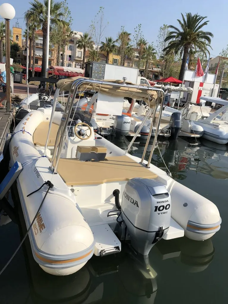 bateau d occasion 6 personnes 