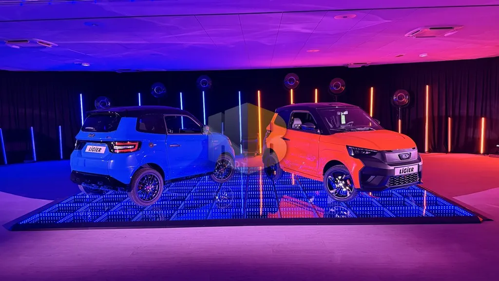 Scénographie automobile personnalisée pour lancement de véhicule à Marseille