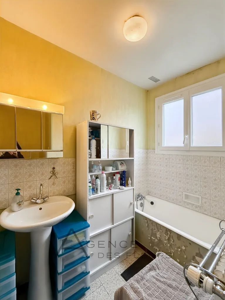 À vendre appartement T3 de 61 m² situé à Saint-Aubin-les-Elbeuf 76410